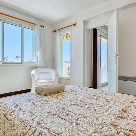 Les Lones Vue Mer Apartment *