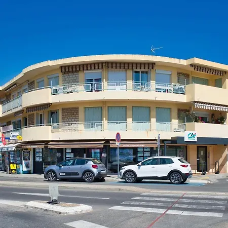 Les Lones Vue Mer Apartment
